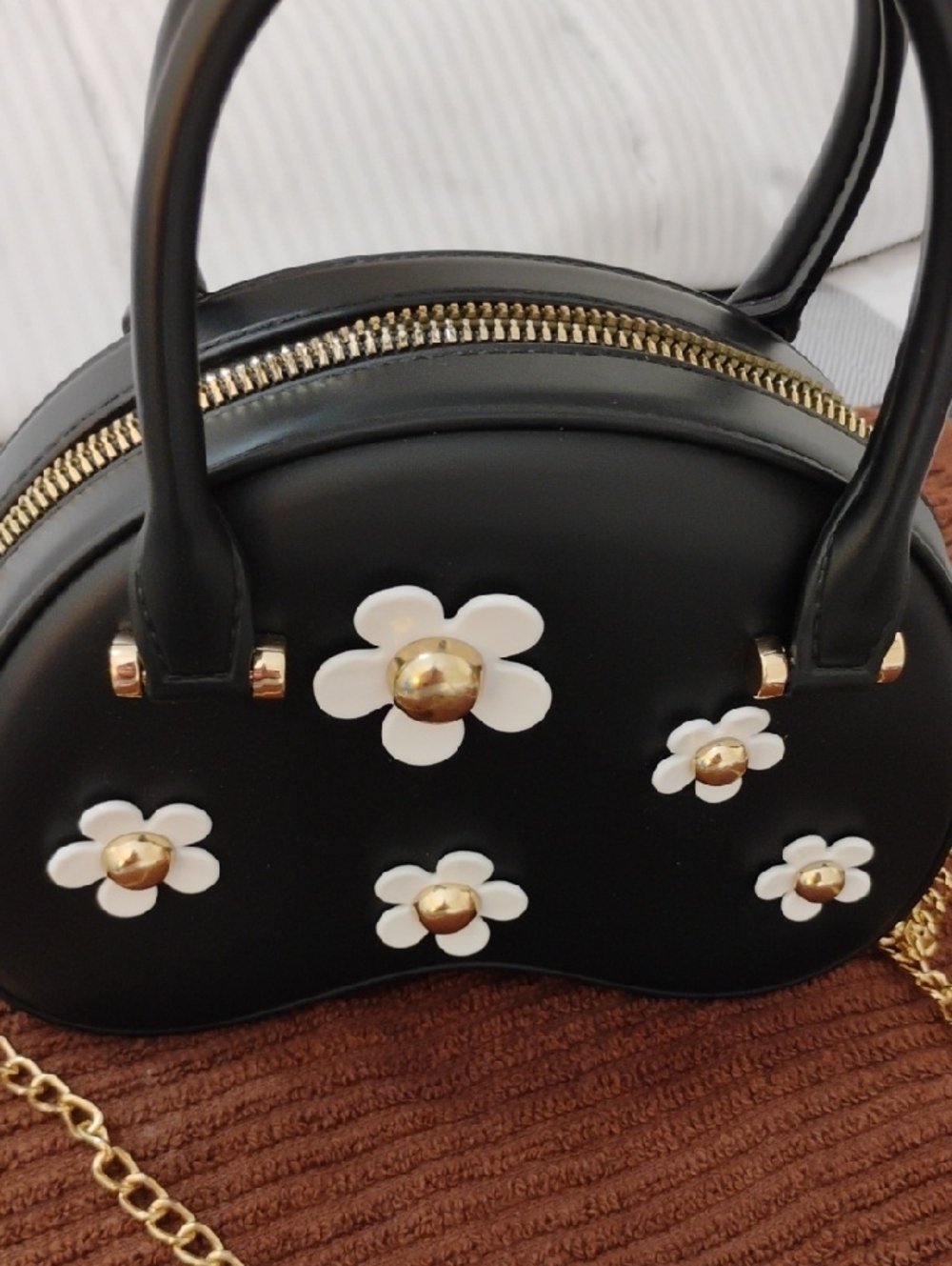 Purses & Hat Bundle - Picture 5 of 14